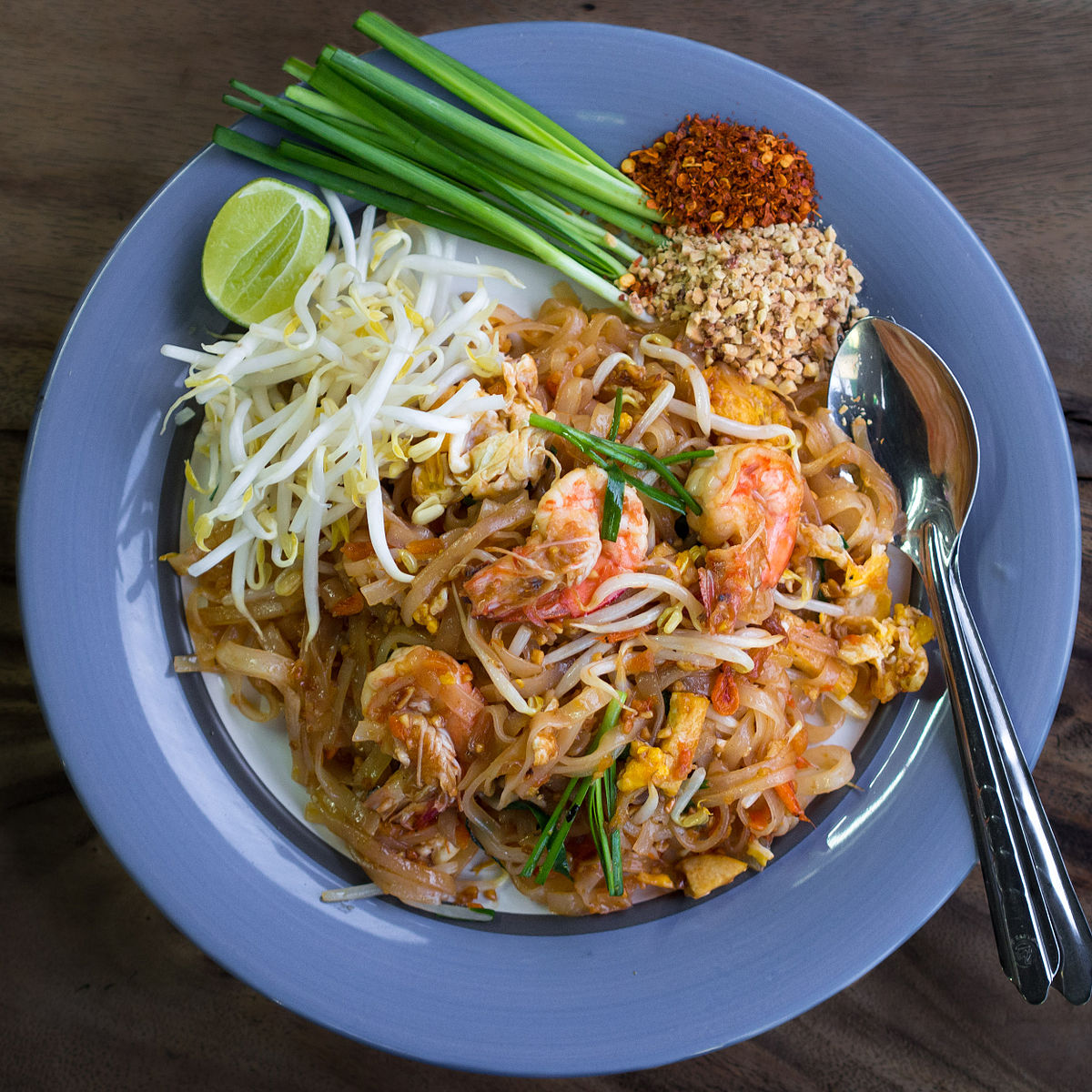 Makanan Khas Thailand Pad Thai