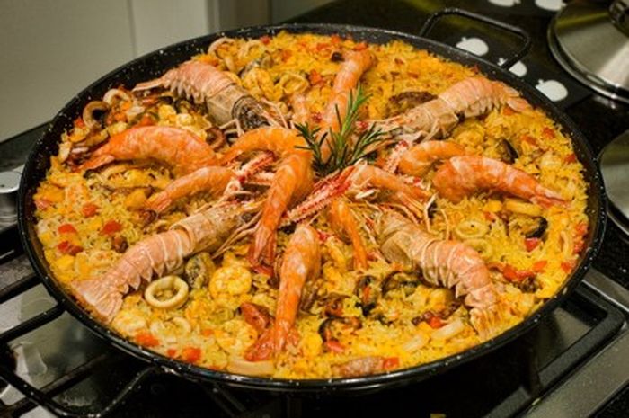 Sejarah Singkat Paella, Nasi Campur Khas Spanyol