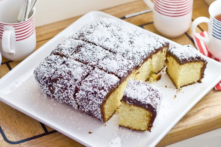 Creamy Kiwi Lamington Kue Khas Selandia Baru