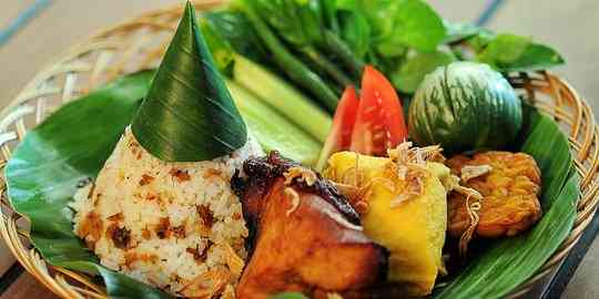 Nasi Tutug Oncom: Makanan Khas Sunda dengan Perpaduan Nasi, Oncom, Rempah dan Citarasa Unik